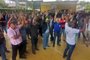 Rodoviários e empresários chegam a acordo e greve em SG é suspensa